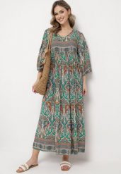 Zielona Długa Sukienka Rozkloszowana z Rękawami 3/4 we Wzór Paisley Amarethia. Zielone sukienki damskie Born2be, l, bez wzorów, boho, bez kołnierzyka, bez ramiączek, maxi, rozkloszowane. W wyprzedaży za 79.99 zł.