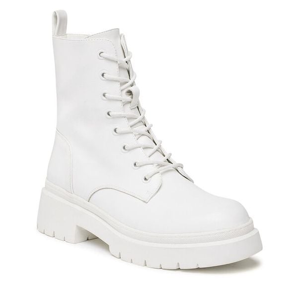 Trzewiki Jenny Fairy. Białe botki damskie Jenny Fairy, bez obcasa, na płaskiej podeszwie, bez zapięcia. Za 143.99 zł.