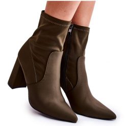 Damskie Botki Materiałowe Na Obcasie Khaki Amile brązowe. Brązowe botki damskie z materiału, eleganckie, przed kolano, bez obcasa, na obcasie, bez zapięcia. Za 221.62 zł.