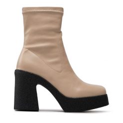 Botki DeeZee. Brązowe botki damskie DeeZee, bez obcasa, na słupku, bez zapięcia. Za 219.99 zł.