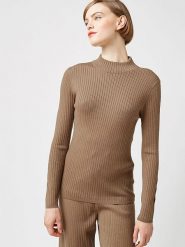 Rodier Sweter w kolorze beżowym rozmiar: L. Brązowe golfy damskie Rodier, l, bez wzorów, z wełny, bez ramiączek. Za 326.99 zł.