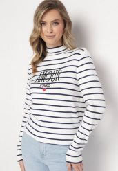 Biały Sweter Golf w Paski z Haftem Enika. Białe golfy damskie Born2be, z aplikacjami, bez ramiączek. Za 129.99 zł.