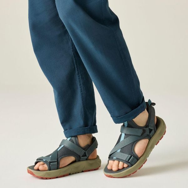 Męskie sandały Lito Tecfoam. Niebieskie sandały męskie Regatta, z gumy, bez zapięcia. Za 169.99 zł.