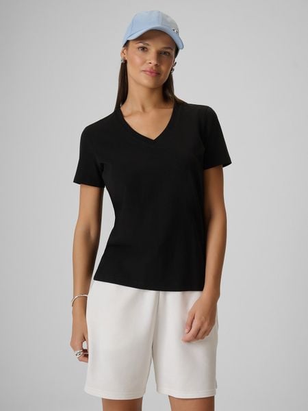 4F T-shirt regular gładki damski - czarny XXL. Czarne t-shirty damskie 4f, uniwersalny, bez wzorów, z materiału, bez kołnierzyka. Za 49.99 zł.