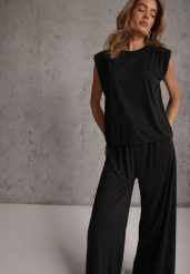 Czarny Lejący Komplet Letni z Wiskozą Bluzka i Spodnie Wide Leg Nanassa. Czarne spodnie materiałowe damskie Renee, bez wzorów, z tkaniny. Za 139.99 zł.