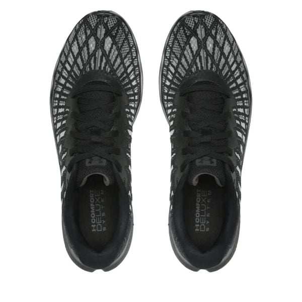 Męskie Buty Sportowe Charged Breeze 2. Czarne buty trekkingowe męskie Under Armour, bez zapięcia, trekkingowe. Za 434.99 zł.