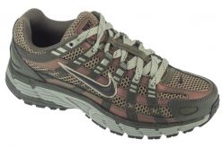 Buty sportowe Sneakersy damskie, W P-6000 SE. Zielone buty sportowe na co dzień damskie Nike, bez wzorów, z materiału, trekkingowe. Za 479.99 zł.
