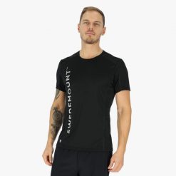 Koszulka treningowa męska Swedemount Training Logo Tee szybkoschnąca. Czarne t-shirty sportowe męskie SWEDEMOUNT, m, z materiału, bez ramiączek, do biegania. Za 99.99 zł.