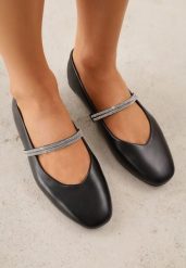 Czarne Wsuwane Balerinki z Ozdobnym Paskiem z Cyrkoniami Rola. Czarne baleriny damskie Born2be, z aplikacjami, bez obcasa. Za 49.99 zł.