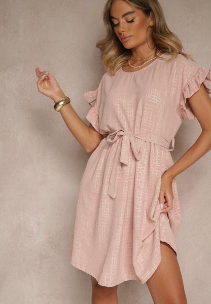 Ciemnoróżowa Sukienka z Paskiem i Falbankami przy Rękawach Folunelle. Czerwone sukienki damskie Renee, na co dzień, bez wzorów, eleganckie, bez kołnierzyka, bez ramiączek, mini. Za 89.99 zł.
