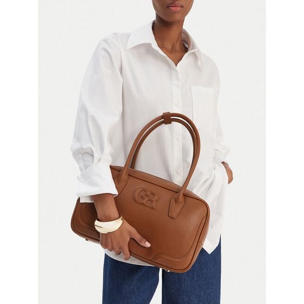 Torebka GINO ROSSI. Brązowe torebki klasyczne damskie Gino Rossi, bez wzorów, bez dodatków. Za 229.99 zł.