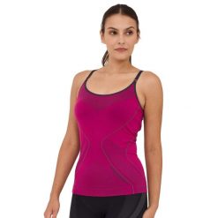 Koszulka damska na ramiączkach Brubeck FITNESS. Czerwone bluzki sportowe damskie Brubeck, z elastanu, bez kołnierzyka, bez ramiączek. W wyprzedaży za 50.99 zł.