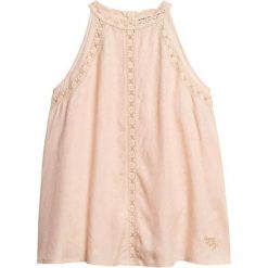 Koszulka turystyczna damska SuperDry Lace Sleeveless High Nech Top. Czerwone bluzki sportowe damskie Superdry., s, z wiskozy, bez kołnierzyka, bez ramiączek. W wyprzedaży za 239.15 zł.