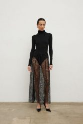 Spódnica koronkowa w kolorze BLACK- SERENE -S. Czarne spódniczki damskie Marsala, s, bez wzorów, z koronki, eleganckie, maxi, dopasowane. Za 149.90 zł.