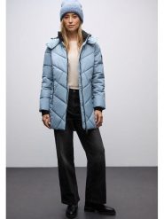 Street One Kurtka zimowa w kolorze błękitnym rozmiar: 40. Niebieskie kurtki damskie Street One, na zimę, bez wzorów, z puchu, bez kaptura. Za 357.63 zł.