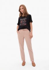Spodnie chino z paskiem R-FIGYA. Czerwone spodnie materiałowe damskie Volcano, bez wzorów, z bawełny, klasyczne. Za 149.99 zł.