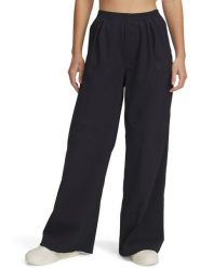 Under Armour Spodnie sportowe w kolorze czarnym rozmiar: M. Czarne spodnie dresowe damskie Under Armour, m, prążkowane, outdoorowe. Za 245.96 zł.