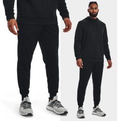 Spodnie fitness męskie Under Armour Armour Fleece Joggers. Czarne spodnie dresowe męskie Under Armour, z dresówki. Za 199.99 zł.