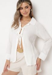 Biała Bawełniana Bluzka z Kołnierzykiem i Wiązaniem z Przodu Abilla. Białe bluzki damskie Born2be, m, bez wzorów, z bawełny, eleganckie, bez kołnierzyka, bez ramiączek. Za 89.99 zł.