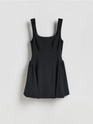 Sukienka mini z wiskozą - czarny. Czarne sukienki damskie Reserved, l, bez wzorów, z tkaniny, bez kołnierzyka, bez ramiączek, mini, rozkloszowane. Za 159.99 zł.