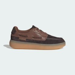 BUTY BARREDA DECODE. Brązowe buty sportowe na co dzień męskie Adidas, z materiału, bez zapięcia, trekkingowe. Za 399.00 zł.