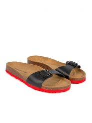 BABUNKERS Family Skórzane klapki w kolorze czarnym rozmiar: 41. Czarne klapki i japonki męskie BABUNKERS Family, ze skóry. Za 130.99 zł.