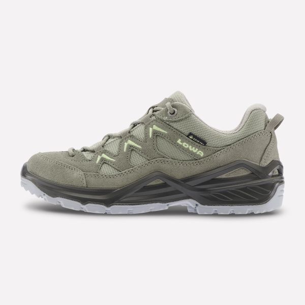 Buty turystyczne damskie Gore-Tex® Lowa Sirkos Evo GTX Low. Obuwie trekkingowe damskie Lowa. Za 599.99 zł.
