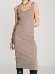 Dopasowana dzianinowa sukienka midi z efektem sprania - beżowy. Brązowe sukienki damskie Sinsay, l, bez wzorów, z dzianiny, bez kołnierzyka, bez ramiączek, midi, dopasowane. Za 24.99 zł.