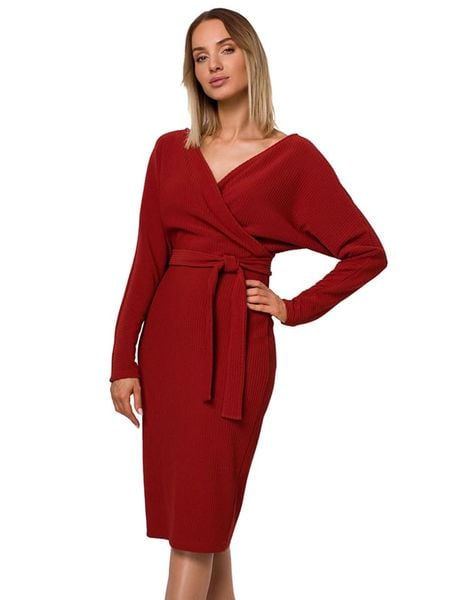 Made of emotion Sukienka w kolorze czerwonym rozmiar: XXL. Czerwone sukienki damskie Made Of Emotion, xxl, bez wzorów, bez kołnierzyka, bez ramiączek, maxi, kopertowe. Za 131.12 zł.