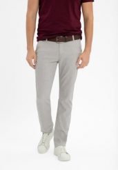 Spodnie chino z fakturą R-MARO. Szare spodnie materiałowe męskie Volcano, bez wzorów, z bawełny, biznesowe. Za 179.99 zł.