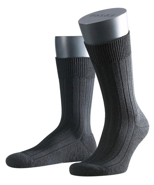 Skarpety Falke Teppich Im Schuh. Brązowe skarpetki męskie Falke, bez wzorów, z materiału. Za 136.00 zł.