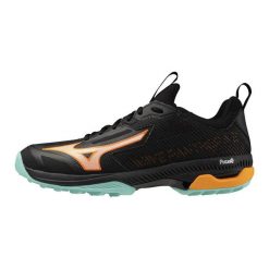 Buty hokejowe Mizuno Wave Panthera. Białe buty sportowe na co dzień męskie Mizuno, bez zapięcia, na fitness i siłownię, mizuno wave. Za 638.05 zł.