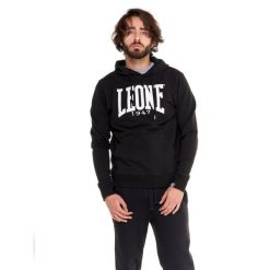 Bluza Leone 1947 Apparel Big Logo z lekkiej bawełny. Czarne bluzy bez kaptura męskie LEONE 1947 APPAREL, bez wzorów, z bawełny, sportowe, bez kołnierzyka, bez ramiączek. W wyprzedaży za 134.59 zł.