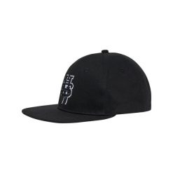 Czapka z prostym daszkiem Hummel SNAP CAP HSW uniwersalna. Czarne czapki męskie HUMMEL, bez wzorów, sportowe. Za 65.00 zł.