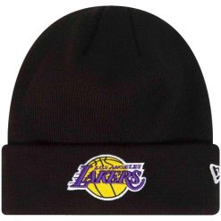 Czapka zimowa New Era Los Angeles Lakers Essential Cuff Beanie 60348856. Czarne czapki męskie New Era, na zimę, bez wzorów. Za 109.00 zł.