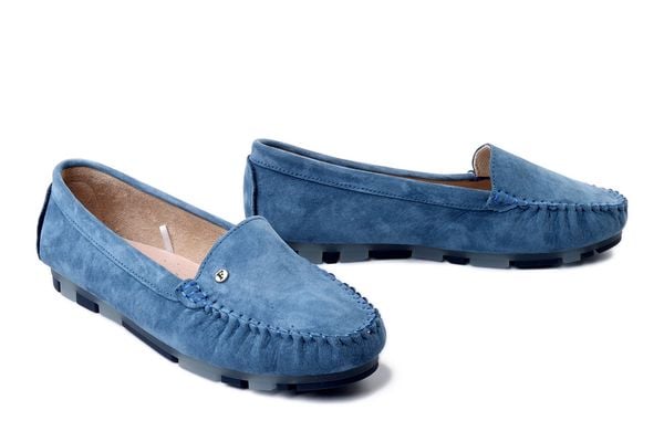 FILIPPO DP2037/26 BL niebieski, półbuty damskie. Niebieskie półbuty damskie Filippo, bez wzorów, ze skóry, bez obcasa. Za 131.67 zł.