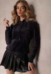 Granatowa Welurowa Bluza z Haftowanym Napisem Hastte. Niebieskie bluzy z kapturem damskie Renee, l, z polaru. Za 99.99 zł.