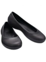 Crocs Baleriny "At Work" w kolorze czarnym rozmiar: 34/35. Czarne baleriny damskie Crocs, bez wzorów, bez obcasa. Za 136.13 zł.