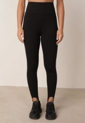 Czarne Gładkie Legginsy z Wysokim Stanem i Zapiętkami Nimesa. Czarne legginsy damskie Born2be, l, bez wzorów, z jeansu. Za 69.99 zł.