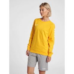 Bluza do piłki ręcznej damska Hummel Go Cotton Sweatshirt Woman. Czerwone bluzy bez kaptura damskie HUMMEL, s, z bawełny. Za 140.00 zł.