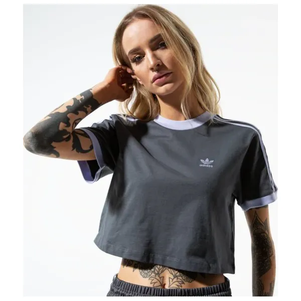 Adidas Koszulka Ss Cropped Tee Blk , czarny, rozmiar XS. Czarne t-shirty damskie Adidas, s, bez wzorów, z materiału, bez kołnierzyka. Za 129.99 zł.