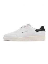 Sneakersy Hummel Match Point MP. Białe obuwie trekkingowe damskie HUMMEL, na jesień. Za 291.00 zł.
