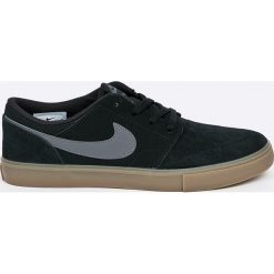 Nike Sportswear - Buty SB Portmore II Solar. Czarne buty sportowe na co dzień męskie Nike Sportswear, z materiału, bez zapięcia. W wyprzedaży za 199.90 zł.