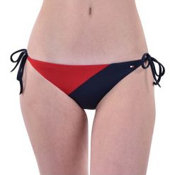 Tommy Hilfiger String Side Tie Bikini Navy Blaze r UW0UW01728-411 (rozmiar M). Niebieskie bikini damskie Tommy Hilfiger, bez wzorów. W wyprzedaży za 123.00 zł.