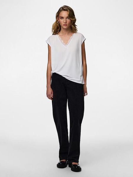 Pieces Koszulka "Kamala" w kolorze białym rozmiar: S. Białe bluzki damskie Pieces, s, bez wzorów, z koronki, bez kołnierzyka. Za 70.90 zł.