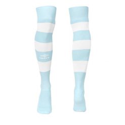 Skarpety do rugby Umbro. Białe skarpetki męskie Umbro, bez wzorów, z elastanu. Za 103.00 zł.