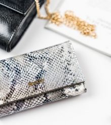 Portfel srebrny croco Rovicky 8810-SNR-3595 SILVER. Szare portfele damskie ROVICKY, z aplikacjami, ze skóry. Za 111.99 zł.