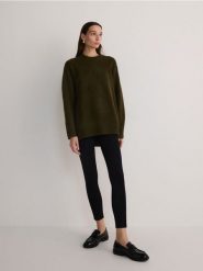 Legginsy z wiskozą - czarny. Czarne legginsy damskie Reserved, l, bez wzorów, z dzianiny. W wyprzedaży za 39.99 zł.