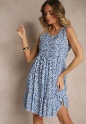 Niebieska Sukienka z Bawełnianej Tkaniny w Nakrapiany Wzór Bez Rękawów Nativoria. Niebieskie sukienki damskie Renee, na co dzień, na lato, l, bez wzorów, z bawełny, eleganckie, bez kołnierzyka, bez ramiączek, midi, kopertowe. W wyprzedaży za 38.49 zł.
