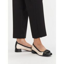 Czółenka Hispanitas. Białe czółenka damskie Hispanitas, bez wzorów, bez obcasa. Za 332.99 zł.